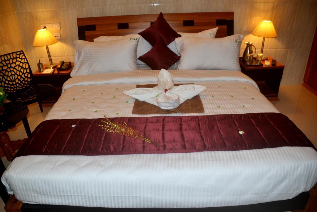 Peace Inn Chennai Exteriör bild