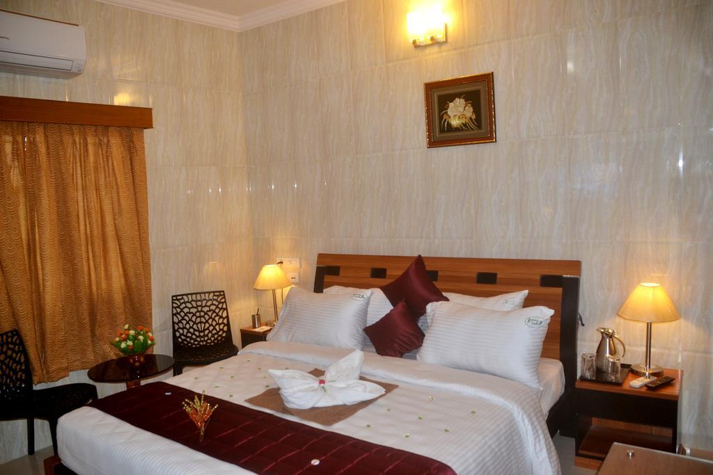 Peace Inn Chennai Exteriör bild